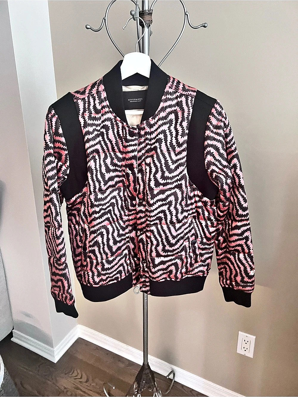 Scotch & Soda Geometric Bomber Jacket in Pink & Black Size Small Like New